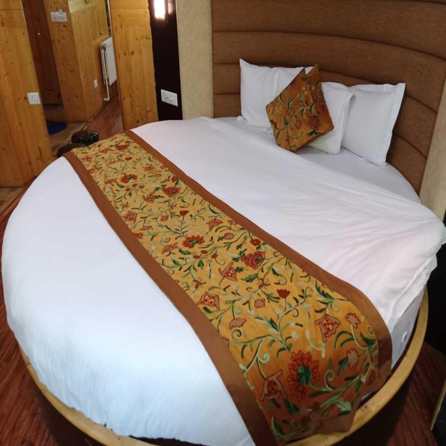 Hotel Sheen Srinagar (Jammu and Kashmir) Exterior photo