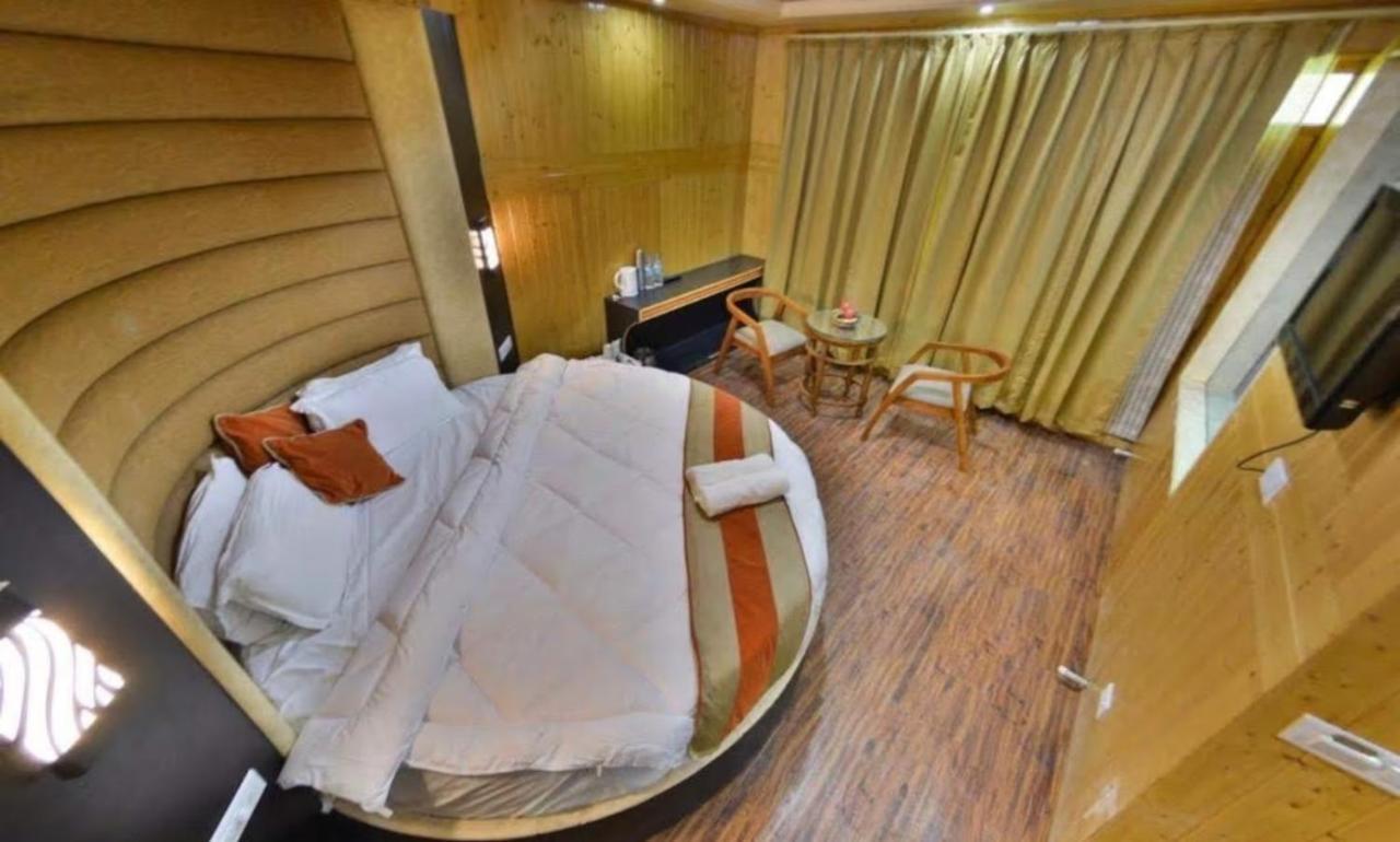 Hotel Sheen Srinagar (Jammu and Kashmir) Exterior photo